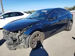 3MZBN1V31JM262818 2018 MAZDA 3