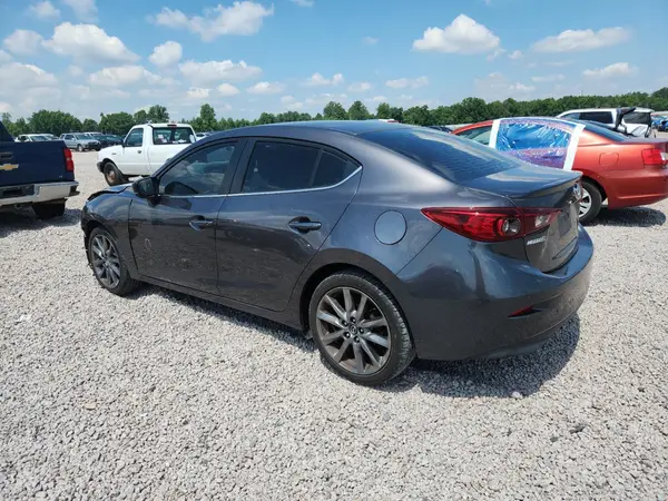 3MZBN1V31JM263256 2018 MAZDA 3 - Image 2