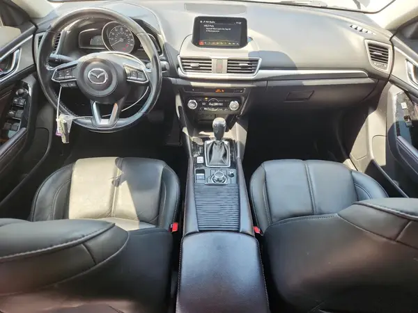 3MZBN1V31JM263256 2018 MAZDA 3 - Image 8