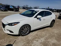 3MZBN1V31JM264701 2018 MAZDA 3