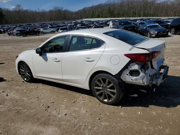 3MZBN1V31JM264701 2018 MAZDA 3 - Image 2
