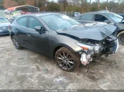 3MZBN1V31JM265489 2018 MAZDA 3