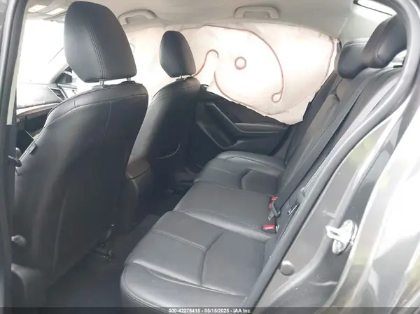 3MZBN1V31JM268280 2018 MAZDA 3 - Image 8
