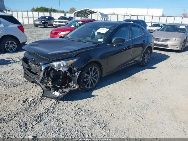 3MZBN1V31JM268537 2018 MAZDA 3 - Image 2