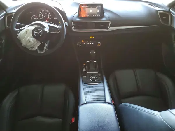 3MZBN1V31JM272054 2018 MAZDA 3 - Image 8