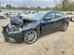 3MZBN1V31JM273561 2018 MAZDA 3