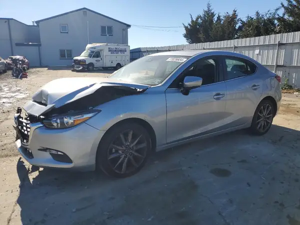 3MZBN1V31JM276203 2018 MAZDA 3 - Image 1