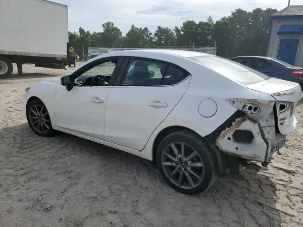 3MZBN1V32JM159505 2018 MAZDA 3 - Image 2