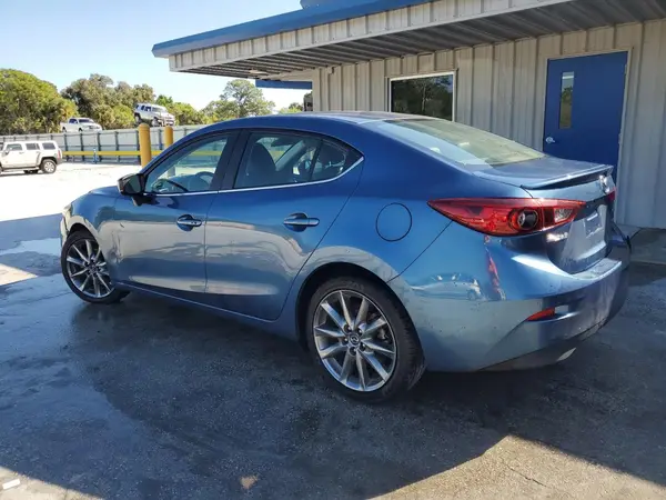3MZBN1V32JM161769 2018 MAZDA 3 - Image 2