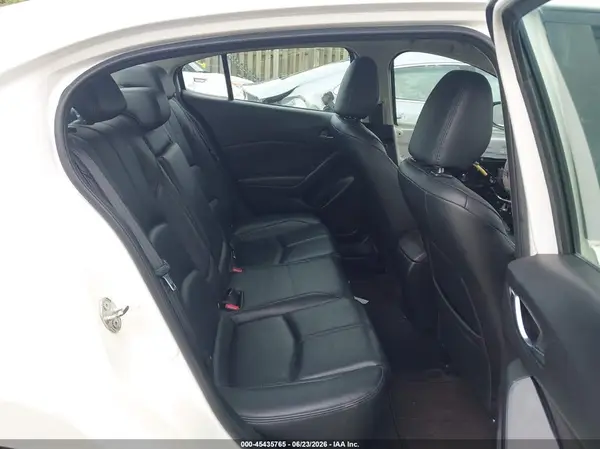 3MZBN1V32JM163456 2018 MAZDA 3 - Image 8