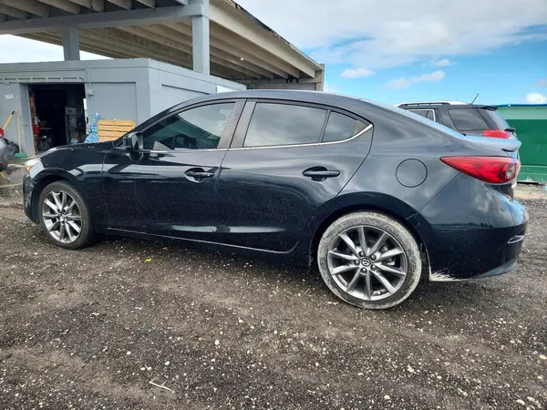 3MZBN1V32JM178586 2018 MAZDA 3 - Image 2