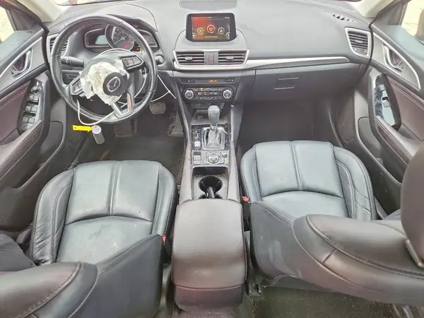 3MZBN1V32JM183996 2018 MAZDA 3 - Image 8
