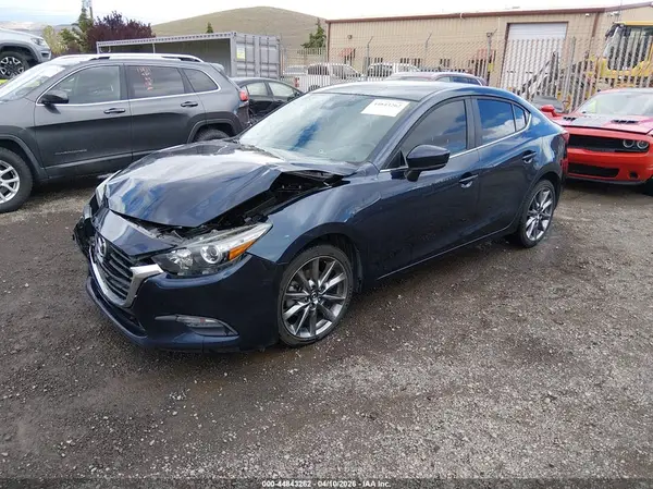 3MZBN1V32JM191497 2018 MAZDA 3 - Image 2