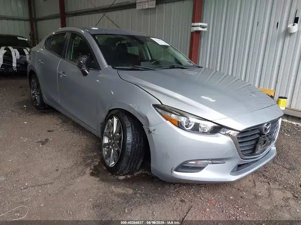 3MZBN1V32JM200800 2018 MAZDA 3 - Image 1
