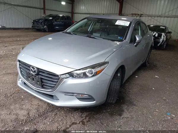 3MZBN1V32JM200800 2018 MAZDA 3 - Image 2