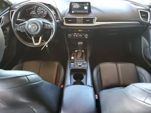 3MZBN1V32JM205592 2018 MAZDA 3 - Image 8
