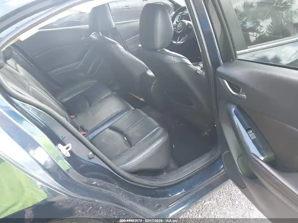 3MZBN1V32JM206483 2018 MAZDA 3 - Image 8