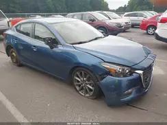 3MZBN1V32JM207567 2018 MAZDA 3