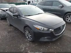 3MZBN1V32JM209156 2018 MAZDA 3