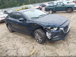3MZBN1V32JM222540 2018 MAZDA 3
