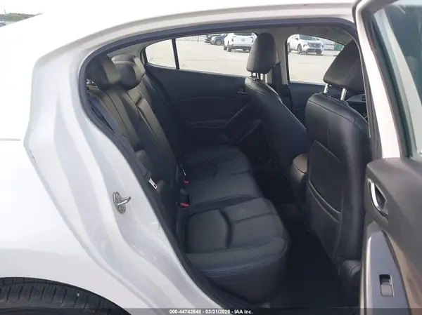 3MZBN1V32JM229665 2018 MAZDA 3 - Image 8