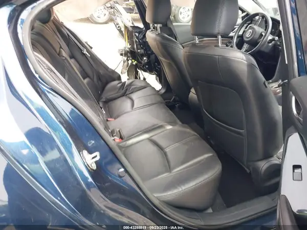 3MZBN1V32JM230931 2018 MAZDA 3 - Image 8