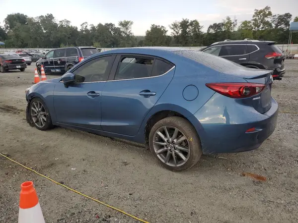 3MZBN1V32JM236177 2018 MAZDA 3 - Image 2