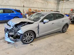3MZBN1V32JM240620 2018 MAZDA 3