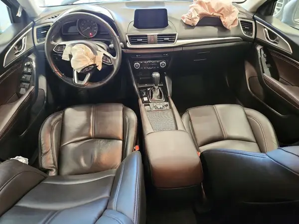 3MZBN1V32JM240620 2018 MAZDA 3 - Image 8
