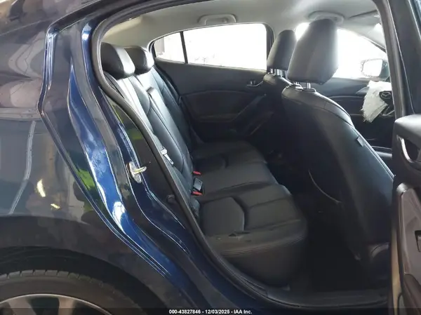 3MZBN1V32JM246448 2018 MAZDA 3 - Image 8