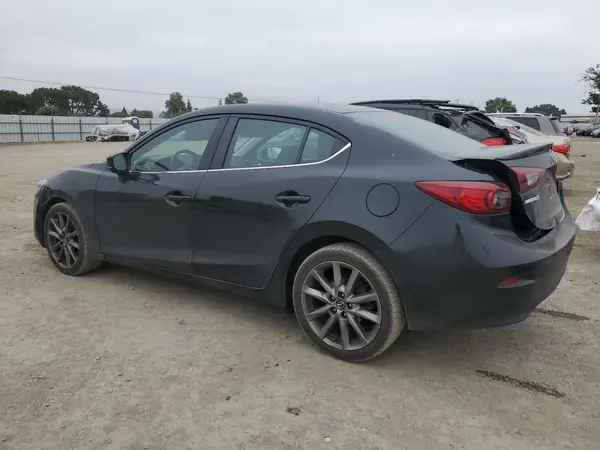 3MZBN1V32JM249396 2018 MAZDA 3 - Image 2
