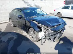 3MZBN1V32JM258180 2018 MAZDA 3