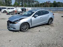 3MZBN1V32JM260818 2018 MAZDA 3