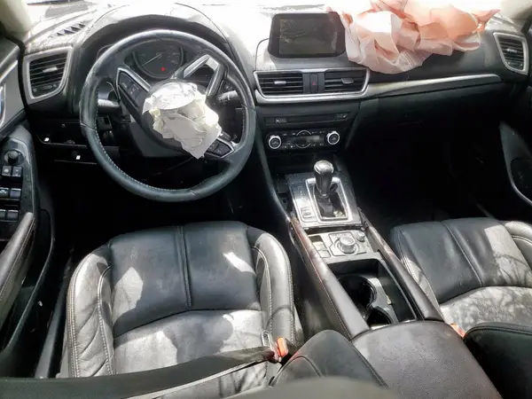 3MZBN1V32JM273780 2018 MAZDA 3 - Image 8