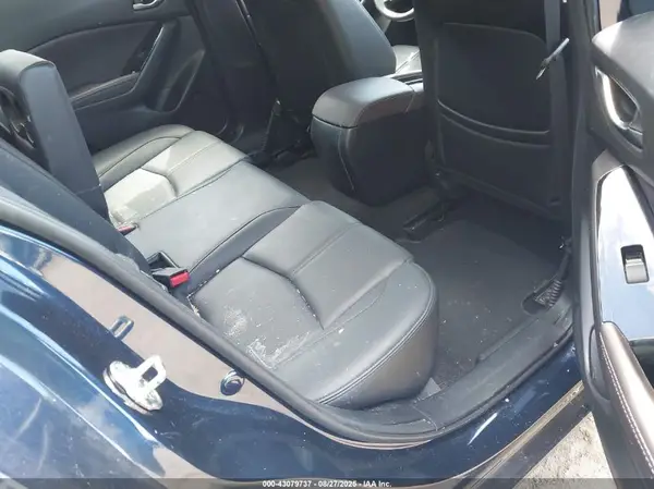 3MZBN1V33JM163207 2018 MAZDA 3 - Image 8
