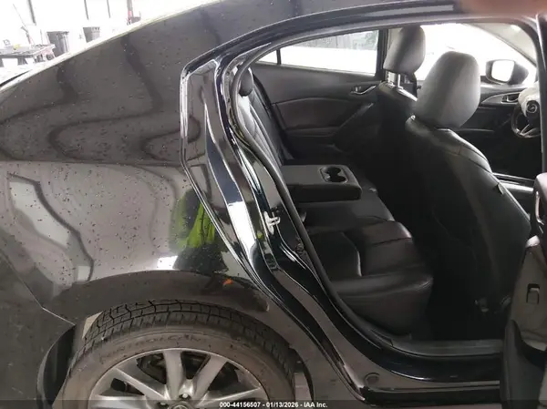 3MZBN1V33JM168049 2018 MAZDA 3 - Image 8
