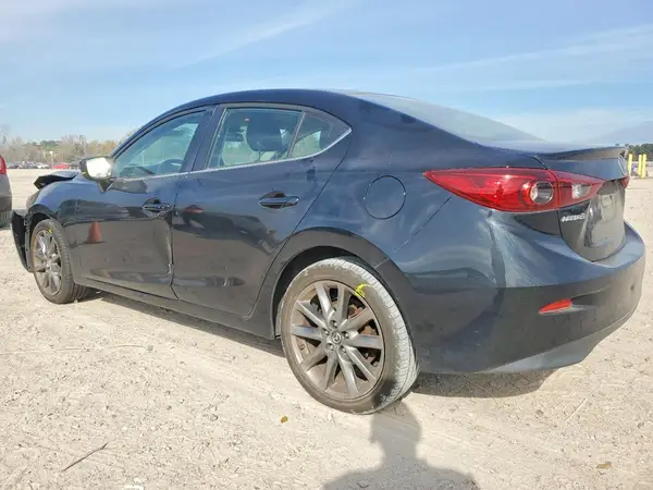 3MZBN1V33JM172117 2018 MAZDA 3 - Image 2