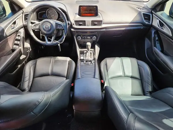 3MZBN1V33JM174840 2018 MAZDA 3 - Image 8