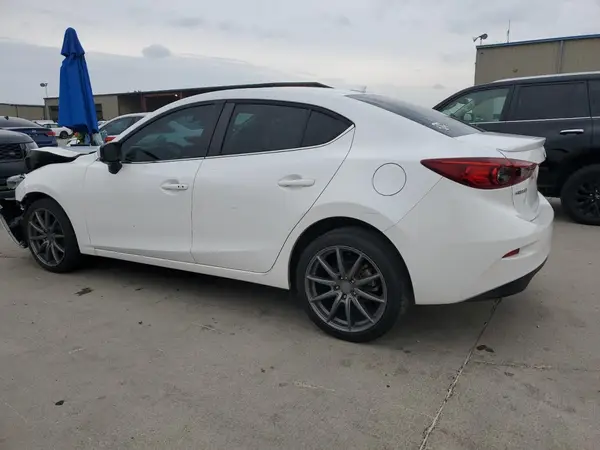 3MZBN1V33JM178600 2018 MAZDA 3 - Image 2