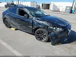 3MZBN1V33JM182016 2018 MAZDA 3