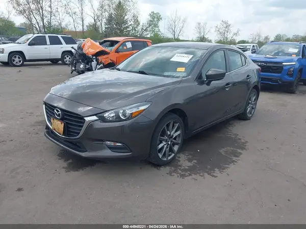 3MZBN1V33JM189287 2018 MAZDA 3 - Image 2