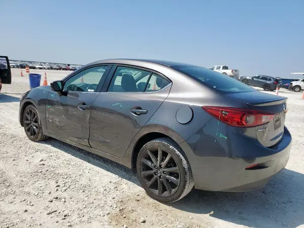 3MZBN1V33JM196921 2018 MAZDA 3 - Image 2