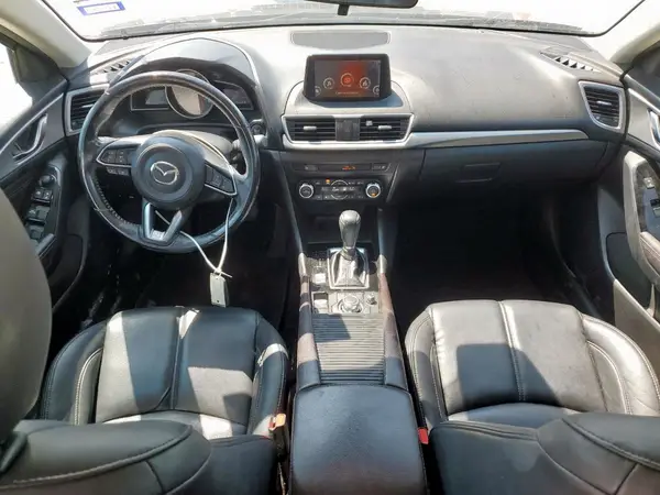 3MZBN1V33JM196921 2018 MAZDA 3 - Image 8