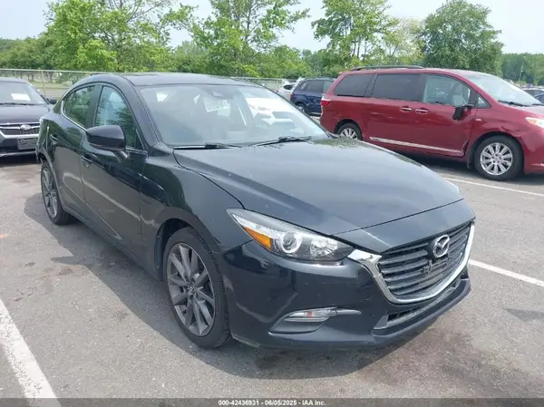 3MZBN1V33JM202071 2018 MAZDA 3 - Image 1