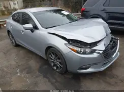 3MZBN1V33JM208226 2018 MAZDA 3