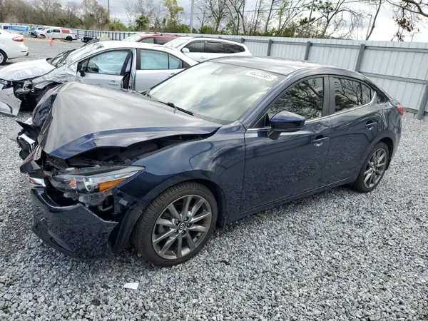 3MZBN1V33JM211174 2018 MAZDA 3 - Image 1