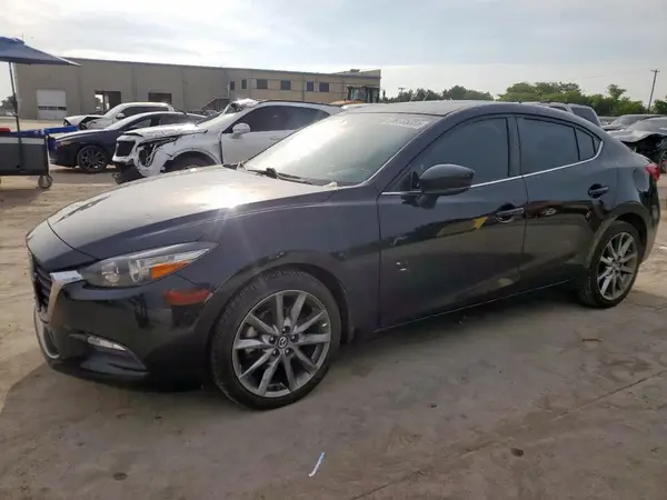 3MZBN1V33JM212423 2018 MAZDA 3 - Image 1