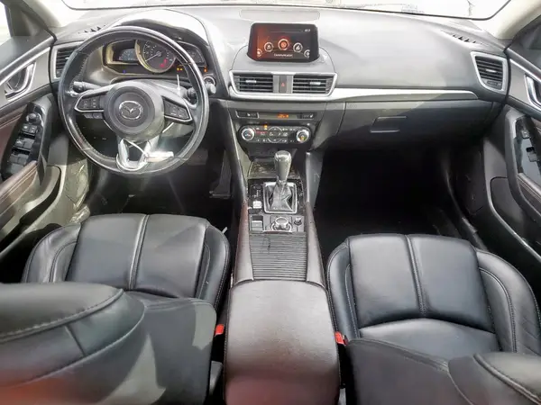 3MZBN1V33JM212423 2018 MAZDA 3 - Image 8