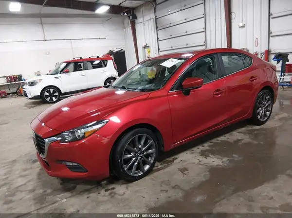 3MZBN1V33JM213703 2018 MAZDA 3 - Image 2