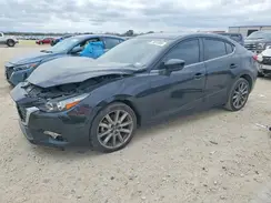 3MZBN1V33JM222997 2018 MAZDA 3
